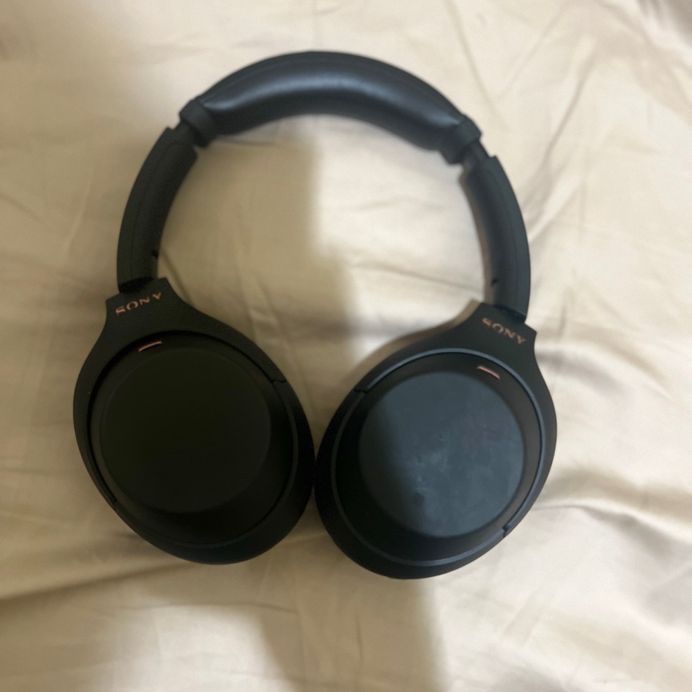 Sony WH-1000XM4 Wireless Premium Noise Canceling Overhead Headphones